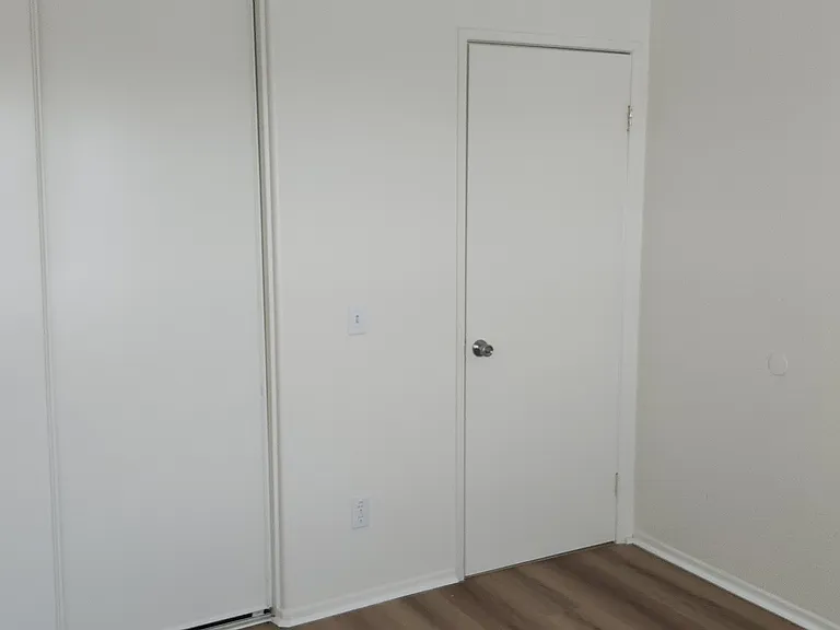 14041 Horseshoe Way — Photo 26
