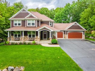 1808 Tall Oaks Dr, Wausau, WI 54403
