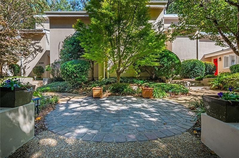 1st image of 3088 Vinings Ferry Dr SE