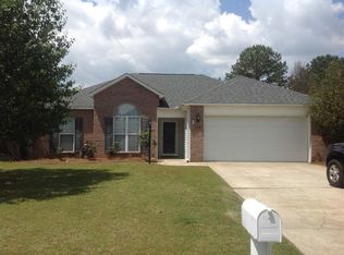128 Castle Pines Dr, Bonaire, GA 31005