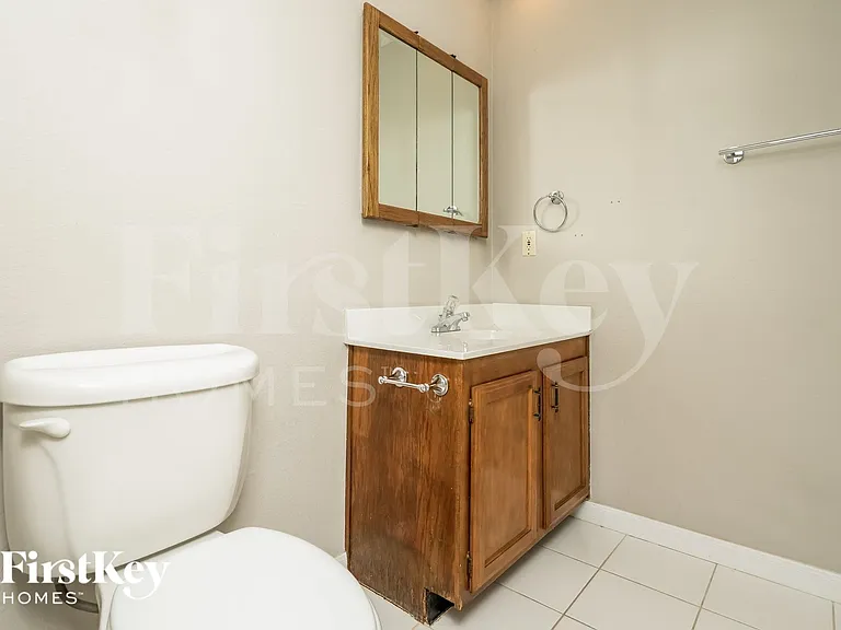 5276 Sherman Dr — Photo 12