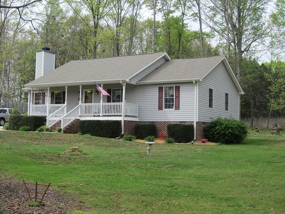 2nd image of 3011 Beville Forest Dr