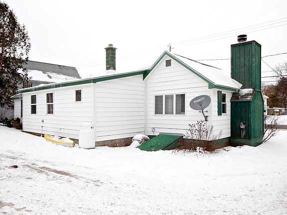 3rd image of 44 Hailesboro St