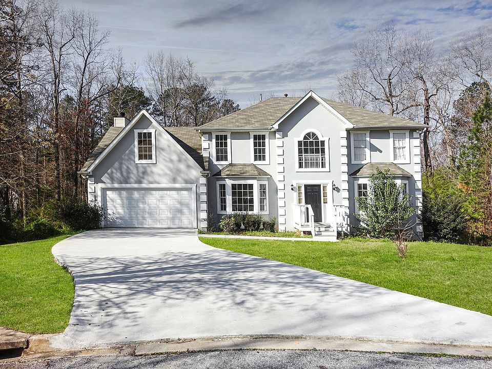 1st image of 983 Cherry Laurel Dr