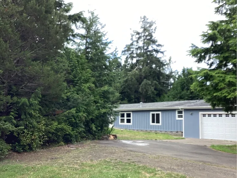 330 SW Newton Dr — Photo 31
