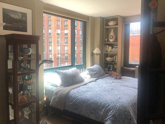 5th image of 1 Irving Pl APT G11g