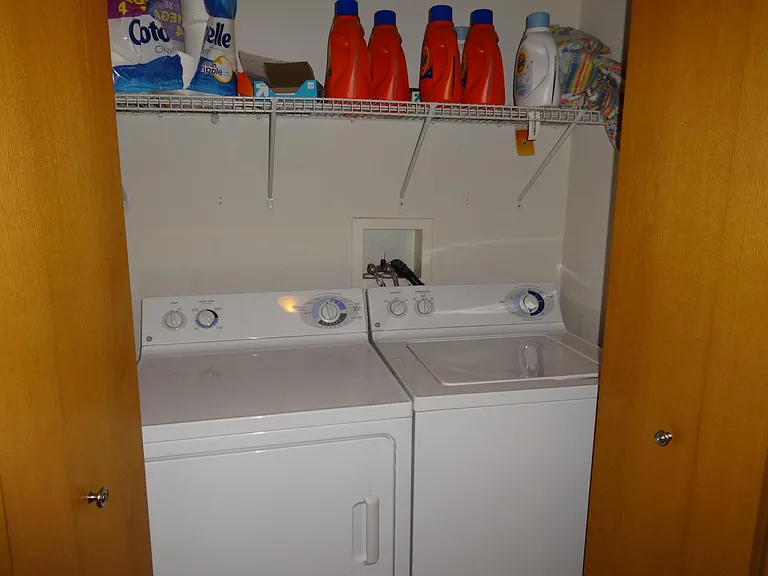 4770 Underwood Ln N #E — Photo 15