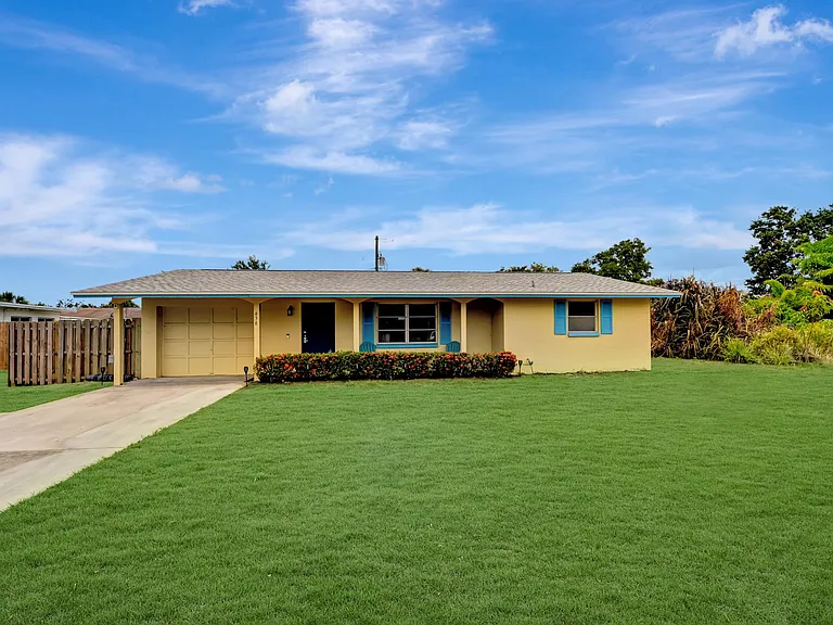 656 Southland Rd — Photo 1