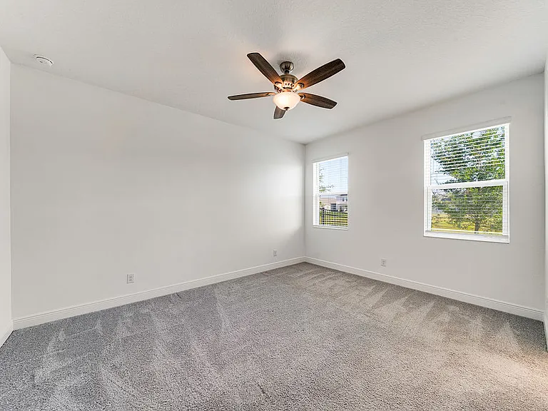 4921 Olivia Ct — Photo 14