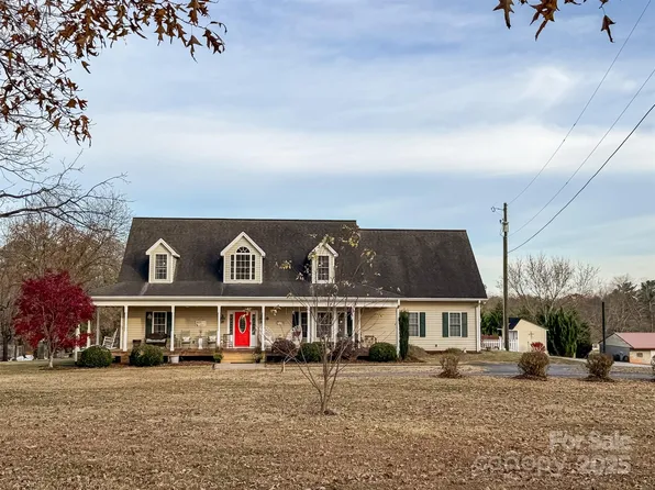 2202 Marcus Dr, Granite Falls, NC 28630