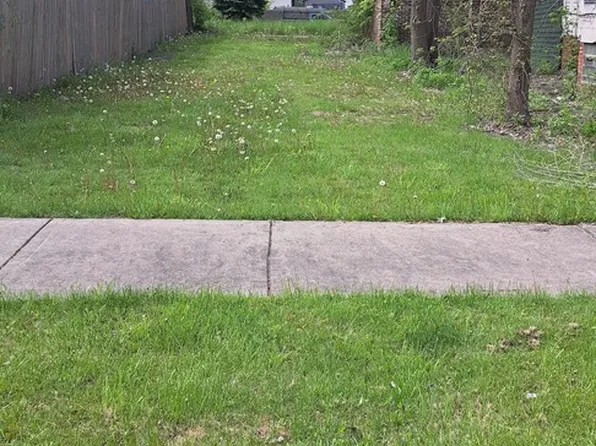 433 W 60th Pl, Chicago, IL 60621