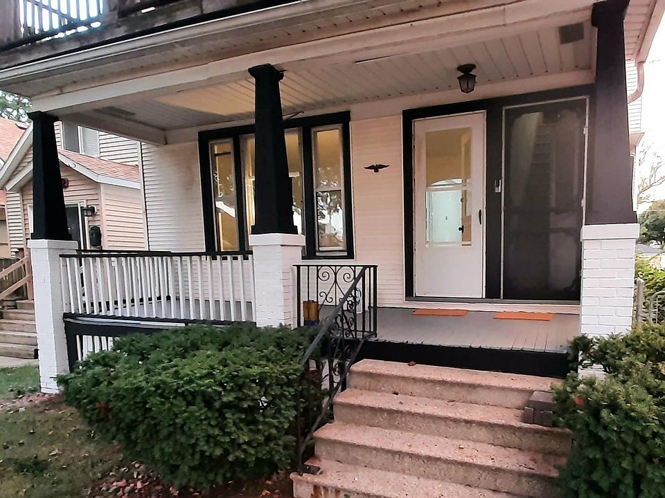 1st image of 1446 E Seeley St Floor 1