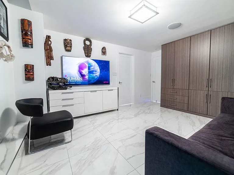 199 Drake St #PENTHOUSE — Photo 12