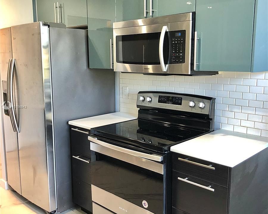 1st image of 4400 Hillcrest Dr APT 219C