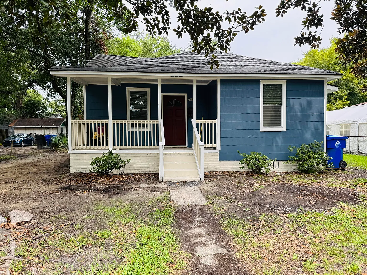 3 bed, 1.0 bath, 900 sqft, $1,950 — Photo 1