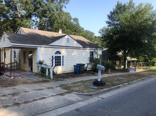 1808 Camden Rd, Fayetteville, NC 28306