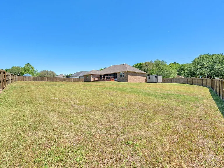 4782 Primrose St — Photo 45
