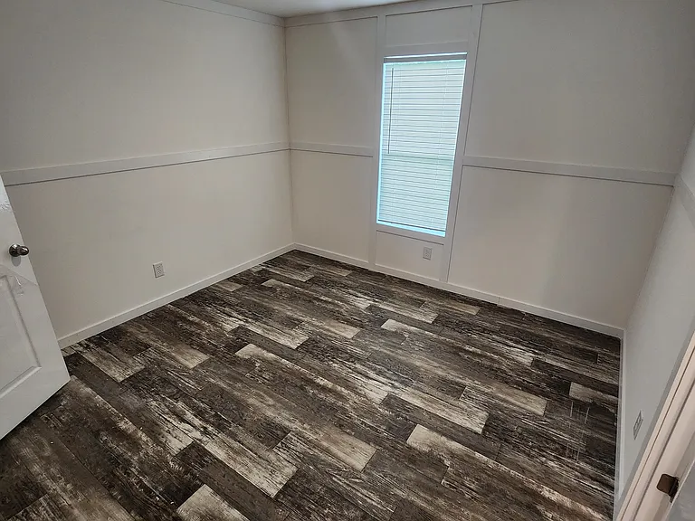 2702 Miami Ter — Photo 17