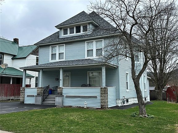 3rd image of 8 Howell St