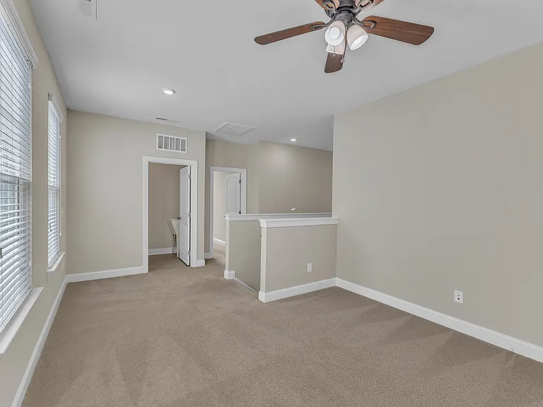 4252 Rockdell Hall St — Photo 10