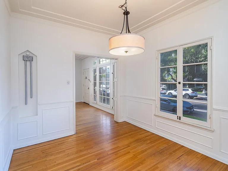 648 S Burnside Ave #650-1/2 — Photo 9