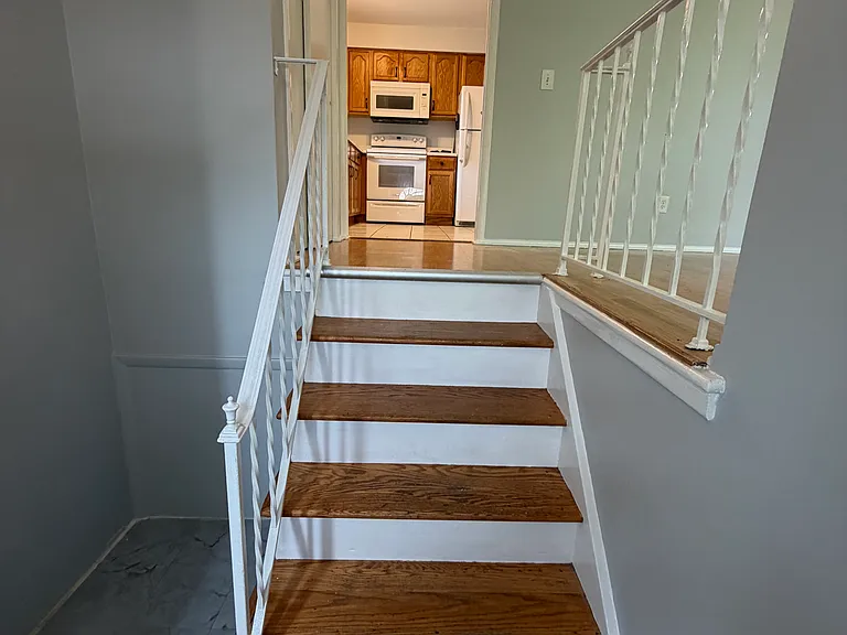 333 Sycamore St #2 — Photo 2