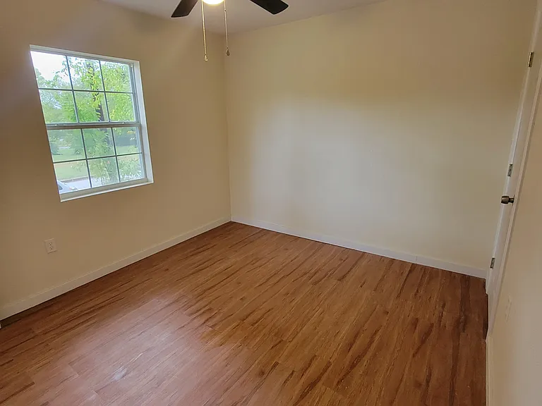 1808 N Tenneha Ave — Photo 10