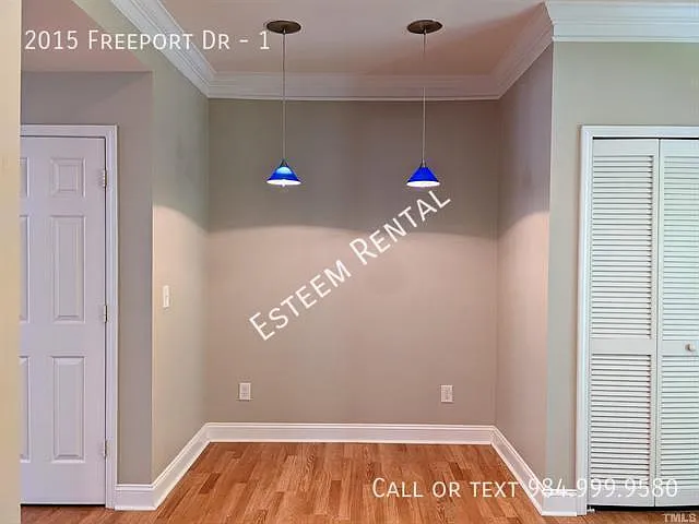 2015 Freeport Dr #1 — Photo 4
