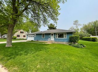 208 Willamor Rd, Albert Lea, MN 56007