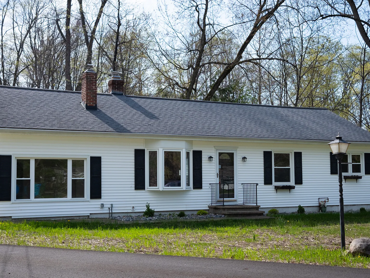 3 bed, 1672 sqft, $2,900 — Photo 1