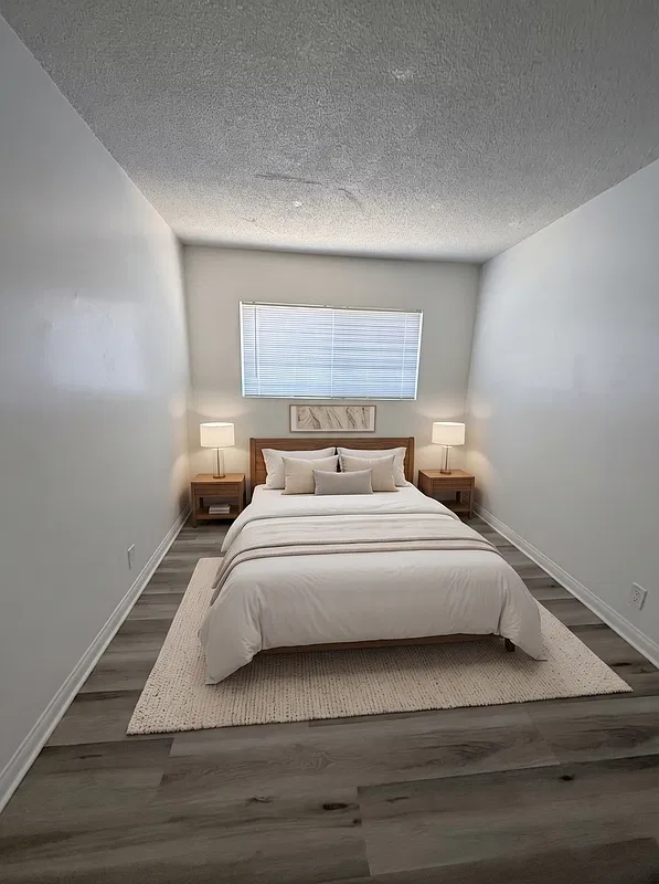 2 bed, 1.0 bath, 900 sqft, $2,295 — Photo 3