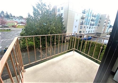 1st image of 22514 6th Ave S