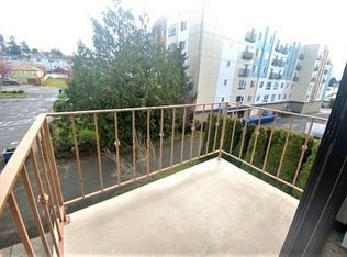 22514 6th Ave S, Seattle, WA 98198
