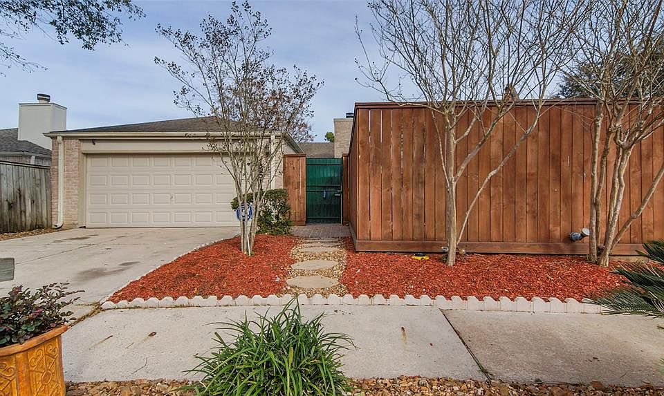 1st image of 18514 Glen Briar Ln