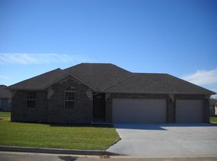 2441 E High Ridge Rd, Republic, MO 65738