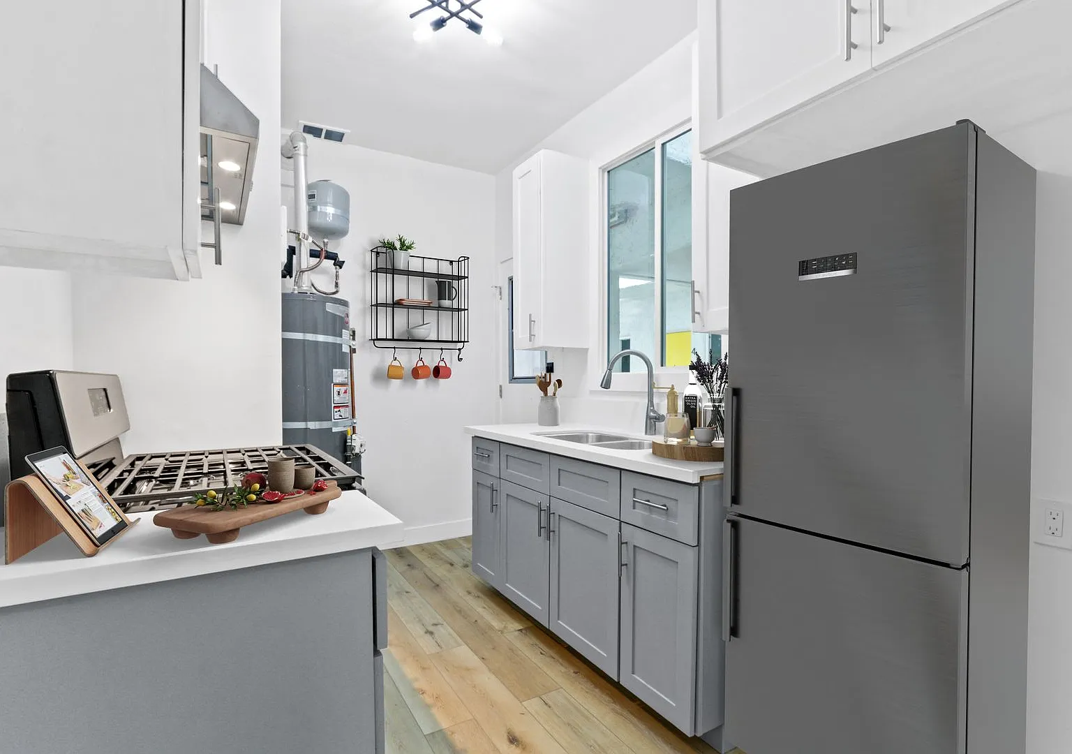 4201 W Council St — Photo 2
