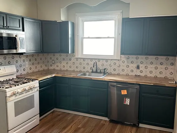 62 N Fulton St, Auburn, NY 13021