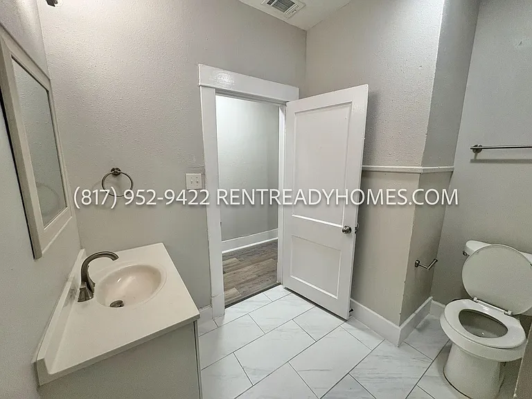 4431 Clay St. — Photo 13