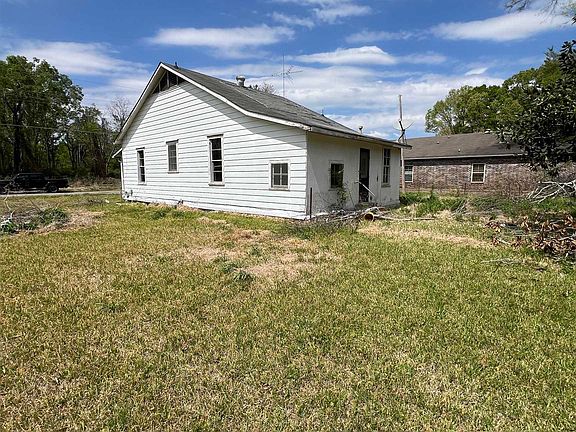 3rd image of 201 Mill Bayou Rd