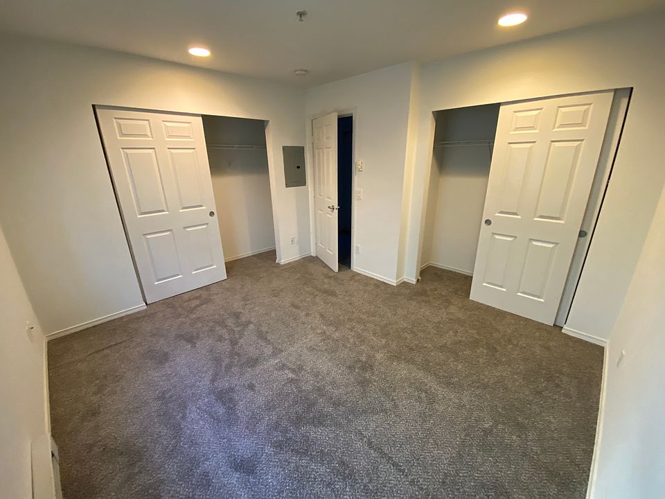 Large Bedroom