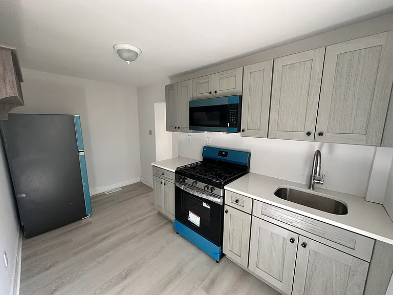 27 Palmer St #5 — Photo 6
