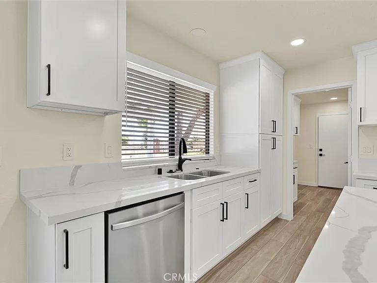 15262 El Centro St — Photo 13
