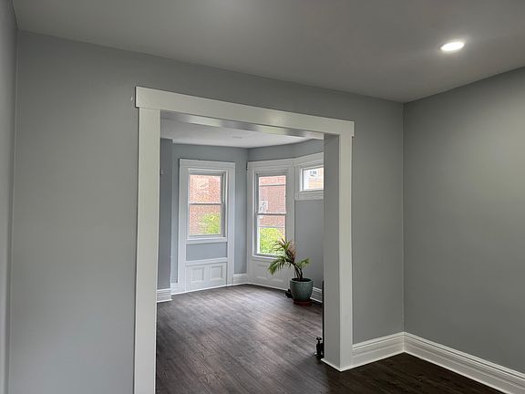 4th image of 105 N Munn Ave Floor 2