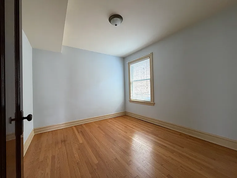 4957 W Sunnyside Ave #2 — Photo 9