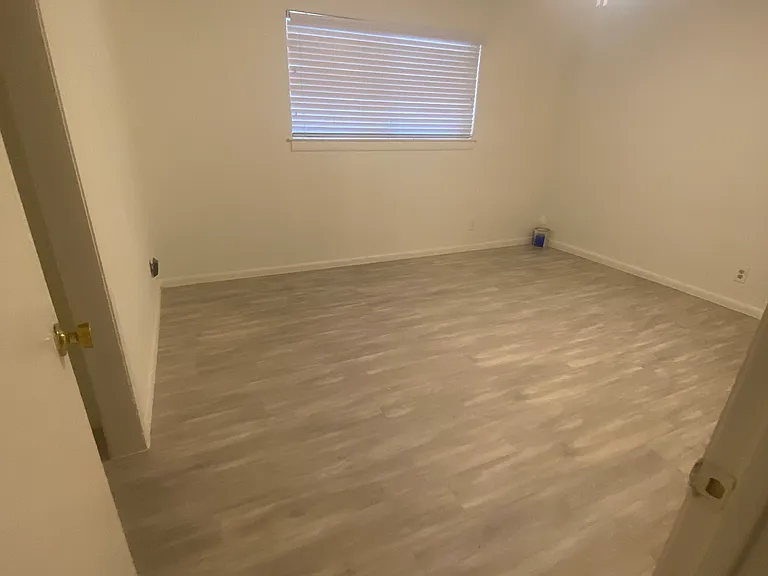 2208 Enfield Rd #105 — Photo 6