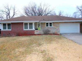 1316 68th St, Windsor Heights, IA 50324
