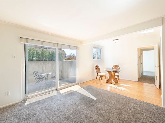 4th image of 1174 S Foothill Dr APT 411