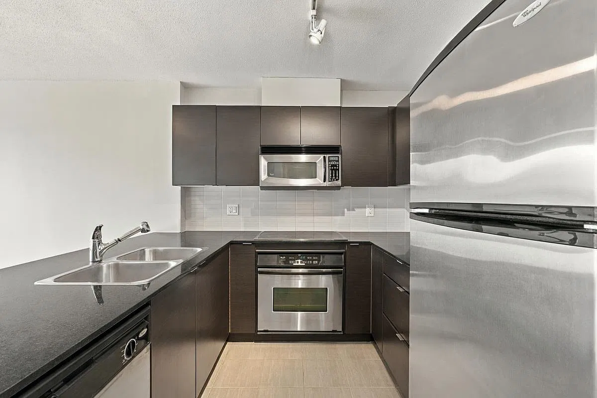 1 bed, 705 sqft, $2,250 — Photo 2