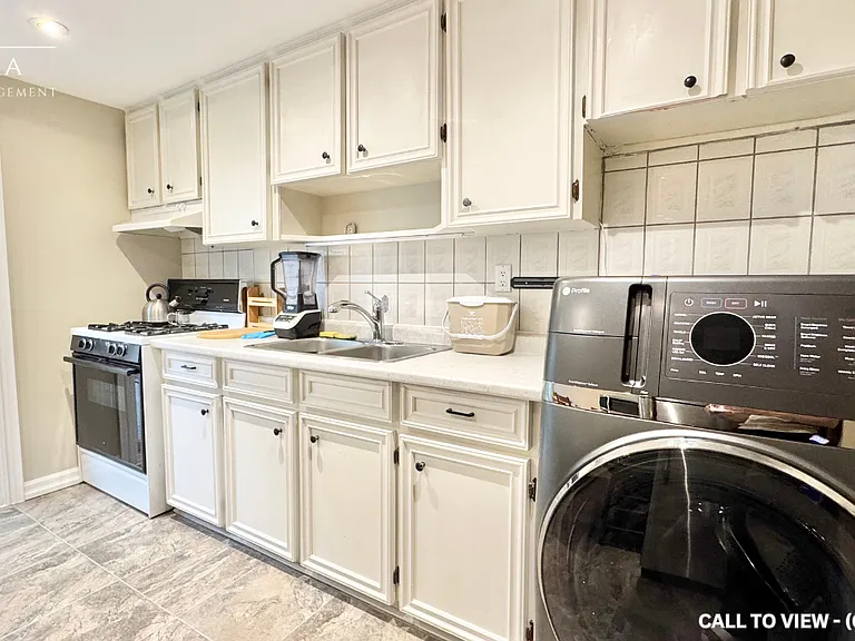 282 Brock Ave #A-1 — Photo 2