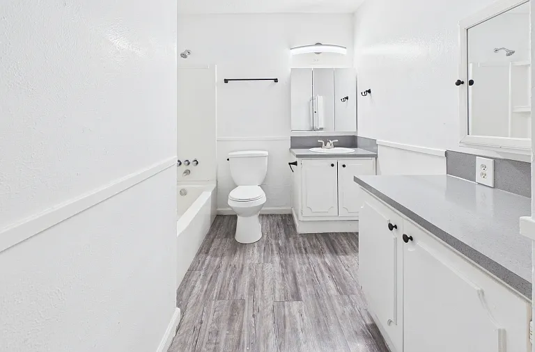 Tanglewood Apartments — Photo 62